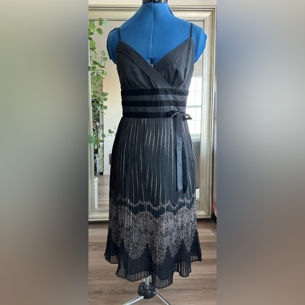 Ann Taylor LOFT Black Bow Pleated Lace coquette goth Dress Women's Size 4P